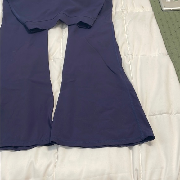 Scrunch-butt Leggings - Picture 2 of 4